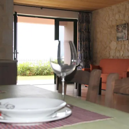 Sarantos Pool Apartament