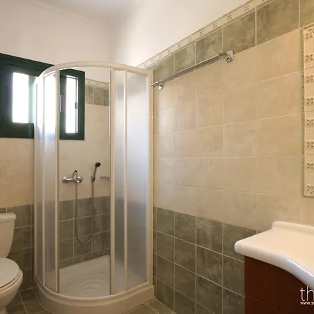 Sarantos Pool Apartament