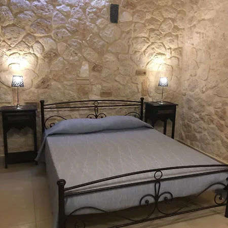 Sarantos Pool Apartment